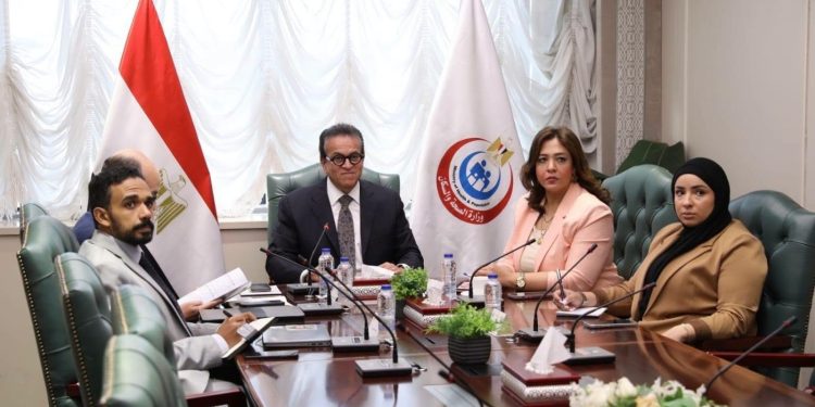 وزير الصحة يؤكد التزام مصر بالعمل مع كافة الأشقاء في الاتحاد الأفريقي لمواجهة «إيبولا»